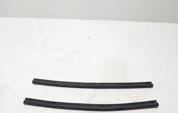 Renault Megane E-Tech Engine compartment rubber 658119498R