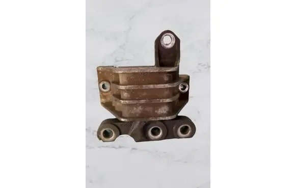 Opel Signum Engine mounting bracket
