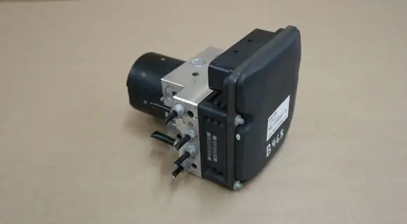 BMW 5 E60 E61 ABS Pump 6783360