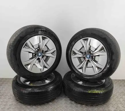 BMW iX1 R17 alloy rim 6898036
