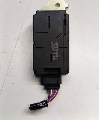Suzuki SX4 S-Cross Tire pressure control unit 3716061M00U6 3716061M00 S180036055C