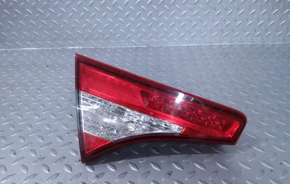 KIA Optima Tailgate rear/tail lights 924132T120 924032T120