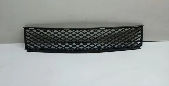 BMW 7 E65 E66 Front bumper lower grill 7135573 51117135573