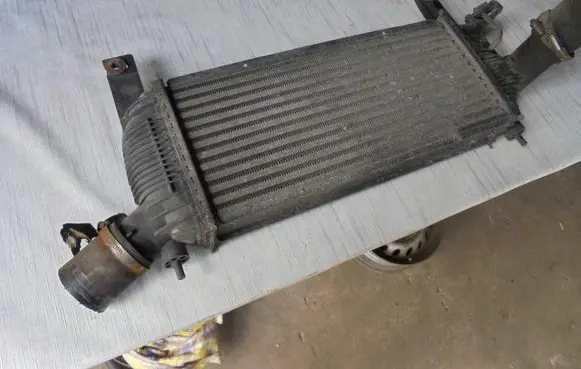 Nissan Navara D40 Intercooler radiator