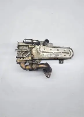 Volkswagen Touran I EGR valve cooler 3210275 038131513AD