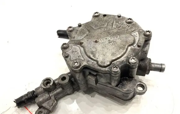 Audi A4 S4 B6 8E 8H Vacuum pump 038145209C