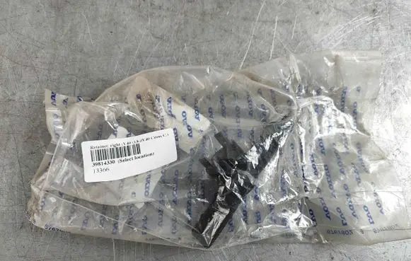 Volvo V40 Front parking sensor holder (PDC) 39814330 31323126