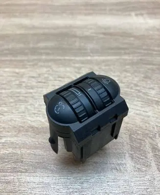 Volkswagen Golf V Headlight level height control switch 1K0941333D