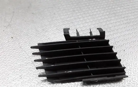 Opel Vectra C Front bumper lower grill 09186128