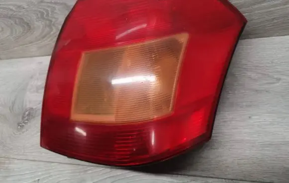 Toyota Corolla E120 E130 Tailgate rear/tail lights