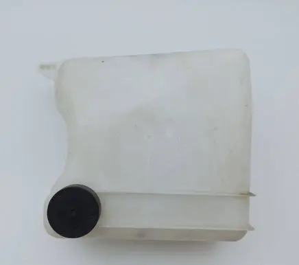 Mazda 5 Coolant expansion tank/reservoir LFB715351
