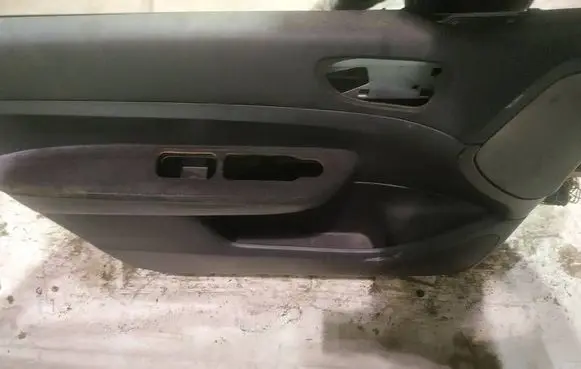 Peugeot 307 Front door card panel trim