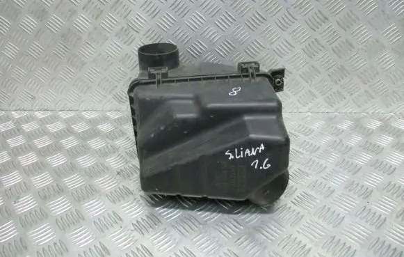 Suzuki Liana Air filter box