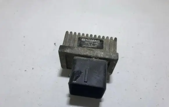 Renault Scenic II - Grand scenic II Glow plug pre-heat relay 9640469680 7-12