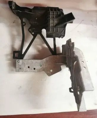 Mercedes-Benz E AMG W213 Front bumper mounting bracket A2136206400