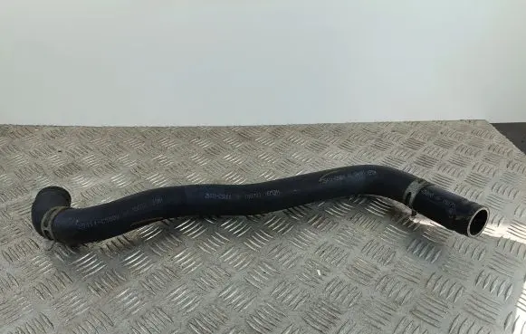 KIA Sorento Engine coolant pipe/hose