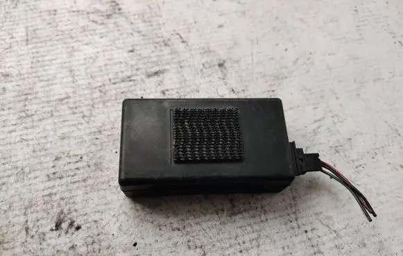 Ford Transit Aerial antenna amplifier 6C1T15K602AE VP6C1F15K602AE