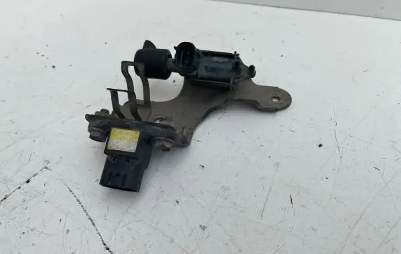Toyota Avensis T220 Turbo solenoid valve 2570264010