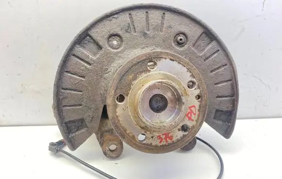 Mercedes-Benz Vito Viano W639 Front wheel hub