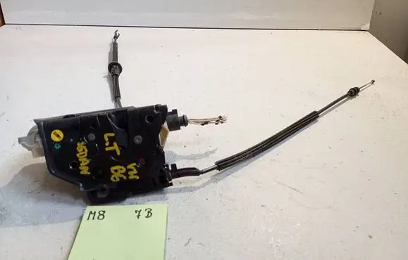 Volkswagen PASSAT B6 Rear door lock