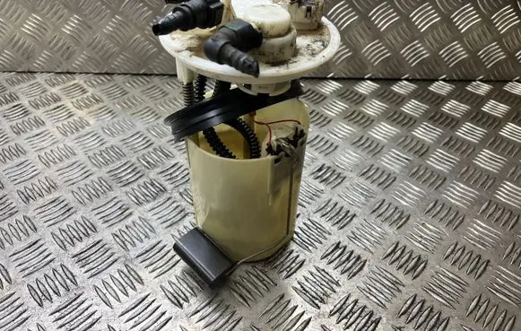 Toyota Corolla E120 E130 In-tank fuel pump 7701002040