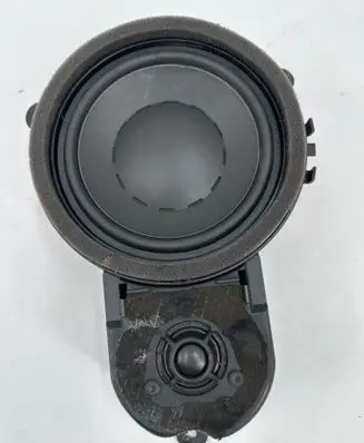 Volvo XC90 Front door high frequency speaker 30752352 85768Z BQ7TA