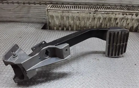 Volkswagen Phaeton Brake pedal 3D1723139
