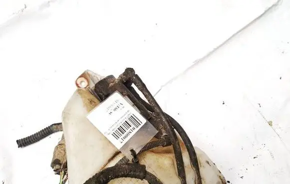 Ford Focus Windscreen/windshield washer pump 1s7117k624fa