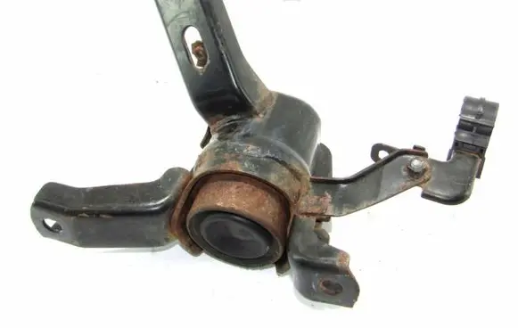 Toyota Auris 150 Engine mount bracket