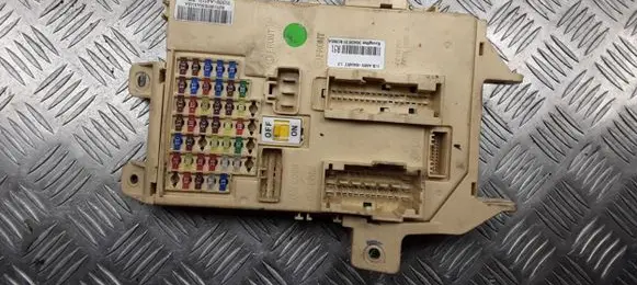 KIA Carens I Fuse module 91950A4510