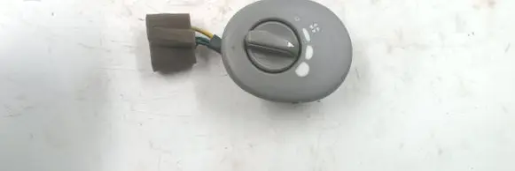 KIA Carnival Interior fan control switch 05427