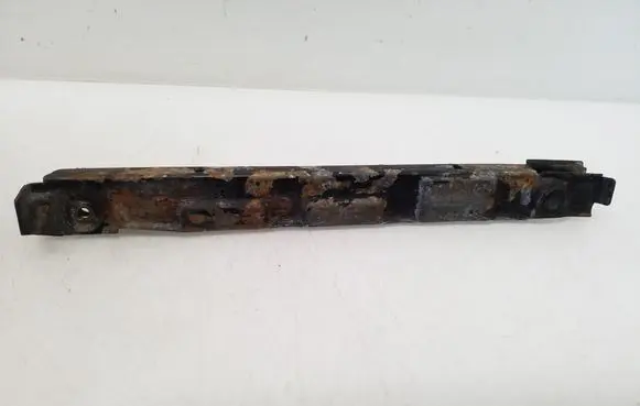 Mercedes-Benz E W211 Front bumper mounting bracket A2118801214