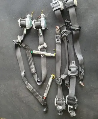 Hyundai Santa Fe Set of seat belts 888102W200
