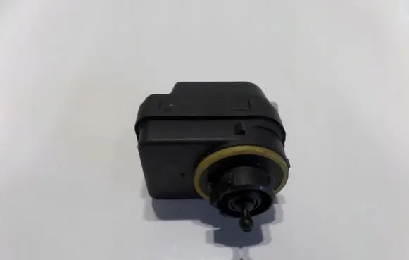 Citroen C3 Headlight level adjustment motor 89039C3