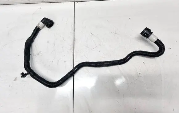 Tesla Model Y Engine coolant pipe/hose 107758500E 1077585-00-E