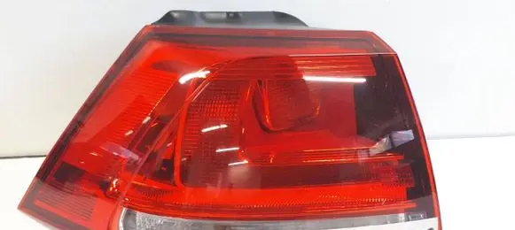 Volkswagen Golf VII Rear/tail lights 5G0945095M