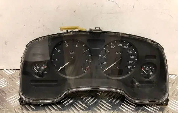 Speedometer (instrument cluster)