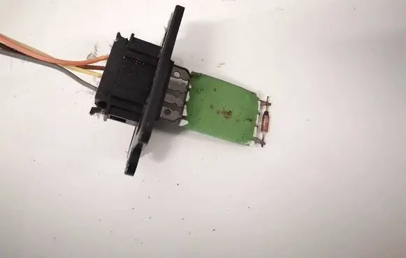 Dacia Logan II Heater blower motor/fan resistor 