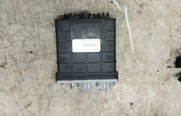 Audi A4 S4 B5 8D Engine control unit/module 028906021F 0281001366