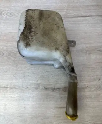 Ford Scorpio Windshield washer fluid reservoir/tank 90GG17610AA