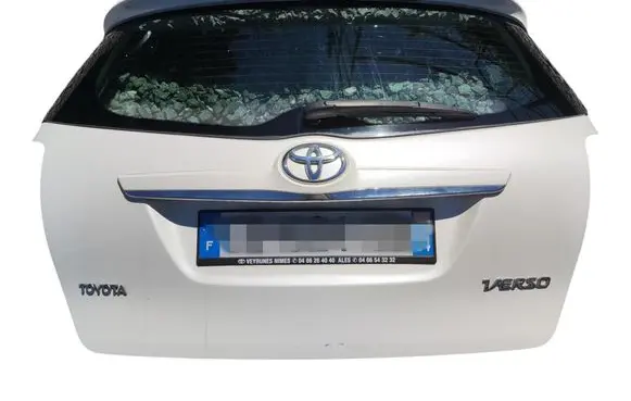 Toyota Verso Tailgate/trunk/boot lid 