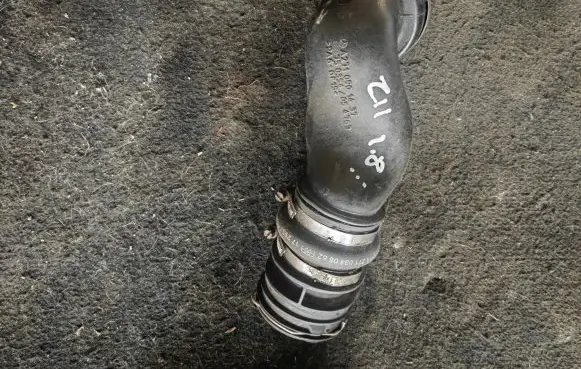 Mercedes-Benz E W211 Intercooler hose/pipe A2710901437