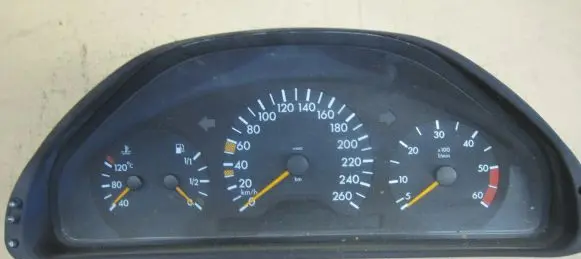 Mercedes-Benz E W210 Speedometer (instrument cluster) 2105403348