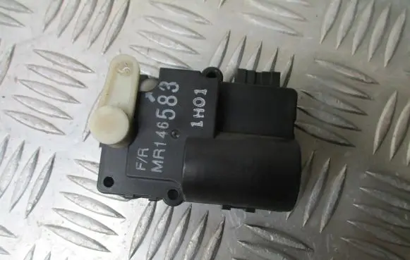 Volvo S40 A/C air flow flap actuator/motor 146583