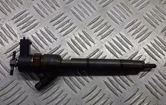 Hyundai Matrix Fuel injectors set 338002A400