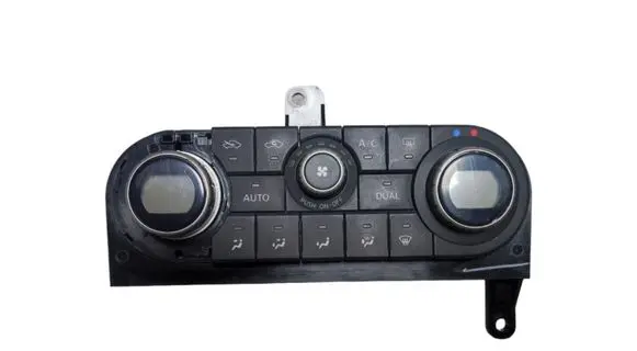 Nissan Qashqai Climate control unit 27500JD400