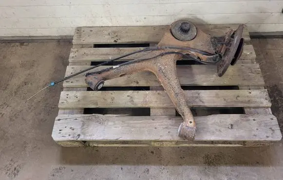 Mercedes-Benz Vito Viano W639 Rear suspension control arm A6393523004 A6393504701 A6393522404