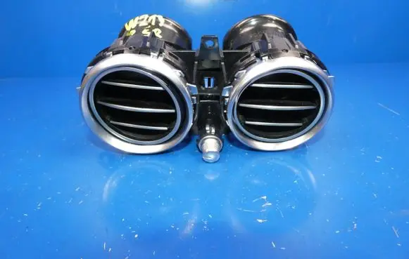 Mercedes-Benz E W213 Dash center air vent grill