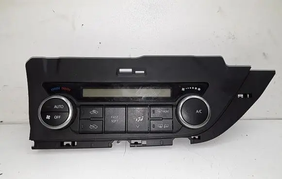 Toyota Auris E180 Climate control unit 75F542