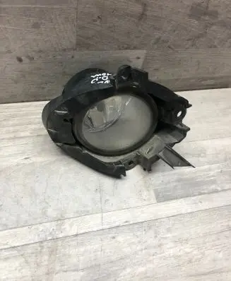 Toyota Avensis T250 Front fog light 89210656